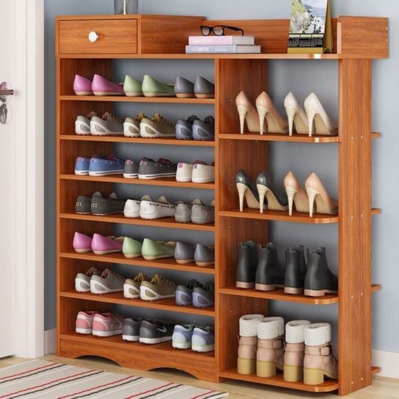 46 Verona Show Rack - Image 1