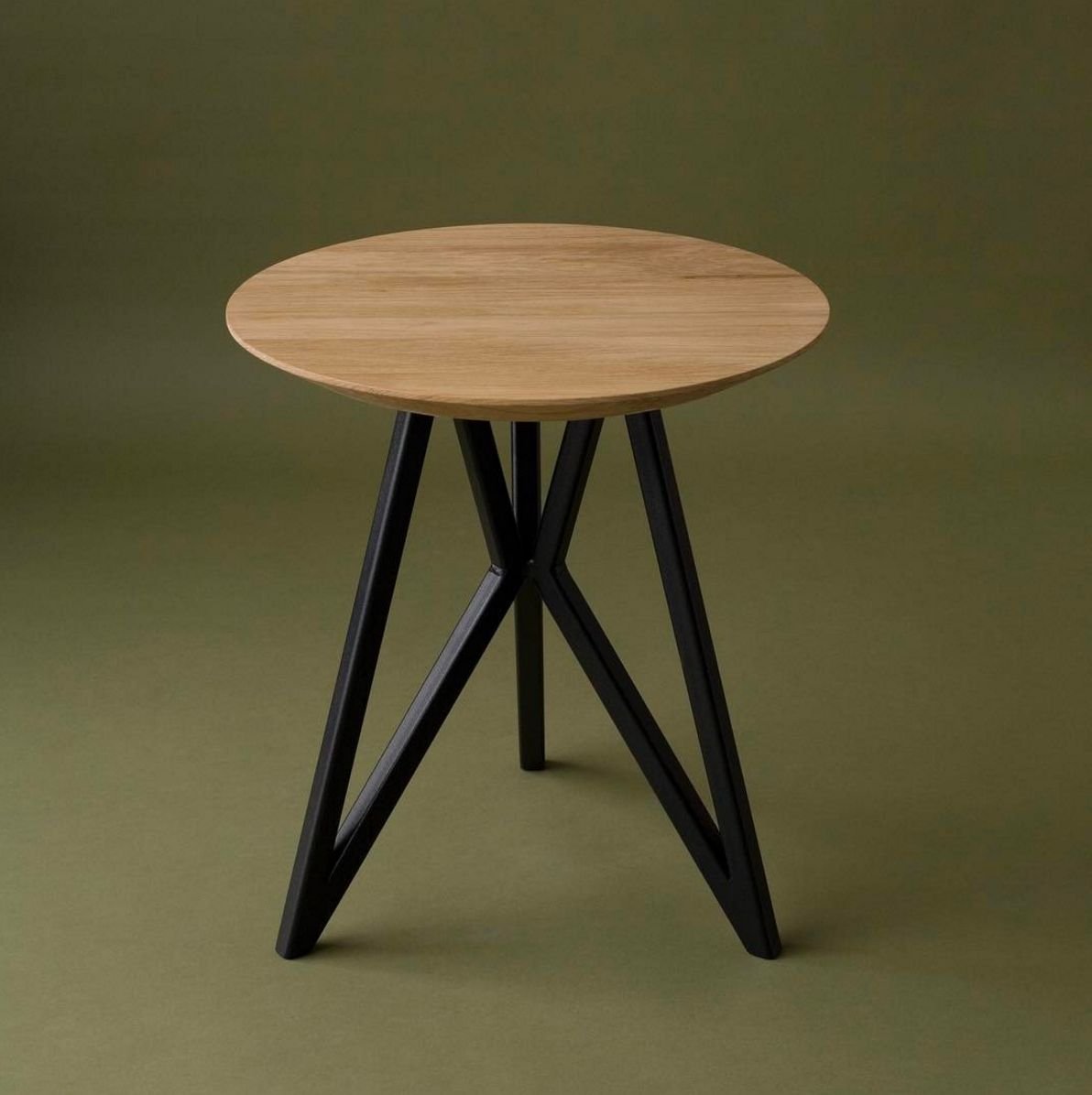 9 Nova Side Table - Image 1